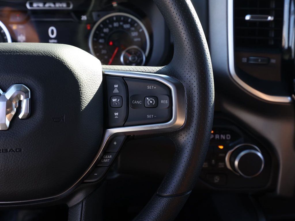 New 2026 Diamond Black Crystal Pearl-Coat Exterior Paint RAM Express image 25