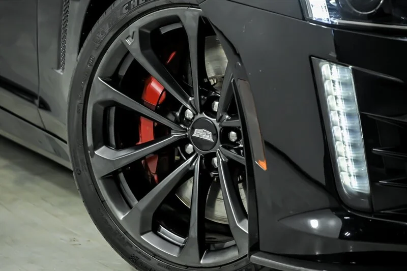 Used 2019 Black Raven Cadillac  image 3