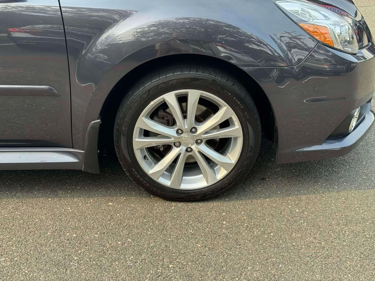 Used 2013 Graphite Gray Metallic Subaru 2.5i Limited image 10