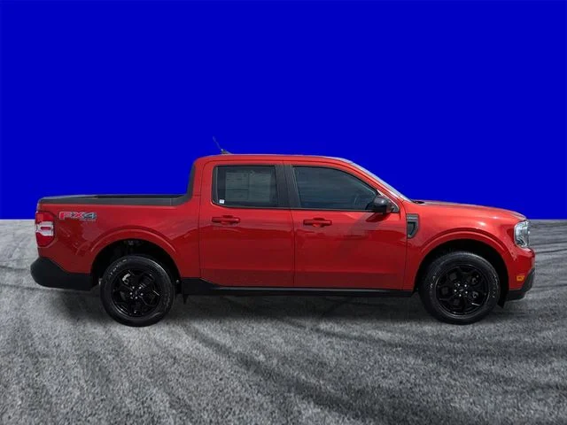 Certified Used 2024 Chili Pepper Red Ford Lariat image 3