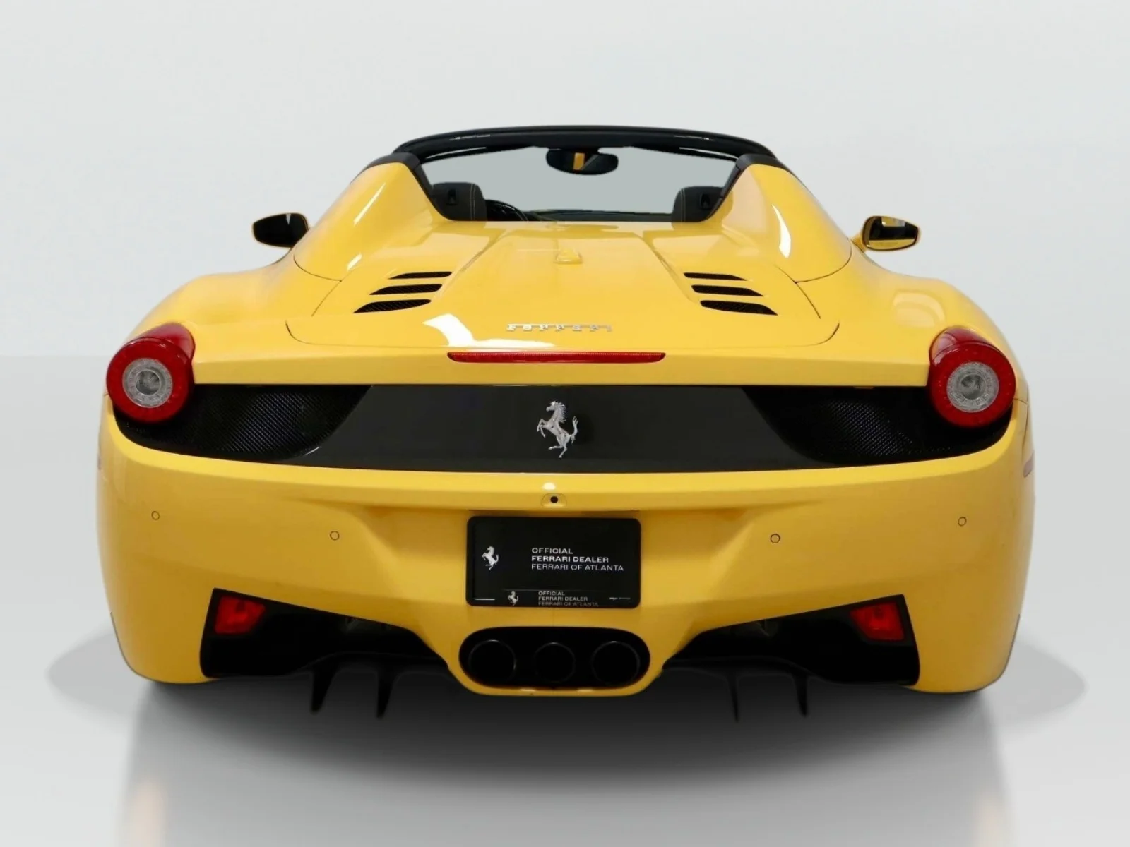 Used 2013 Giallo Modena Ferrari 2dr Conv image 4