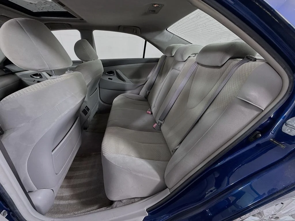 Used 2007 Blue Ribbon Metallic Toyota Hybrid image 4