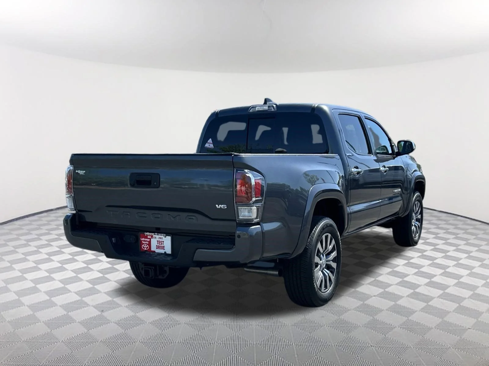 Used 2022 Magnetic Gray Metallic Toyota Limited image 4