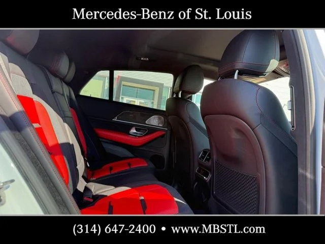 New 2026 MANUFAKTUR Moonlight White Metallic Mercedes-Benz AMG® GLE 53 4MATIC+ Coupe image 7