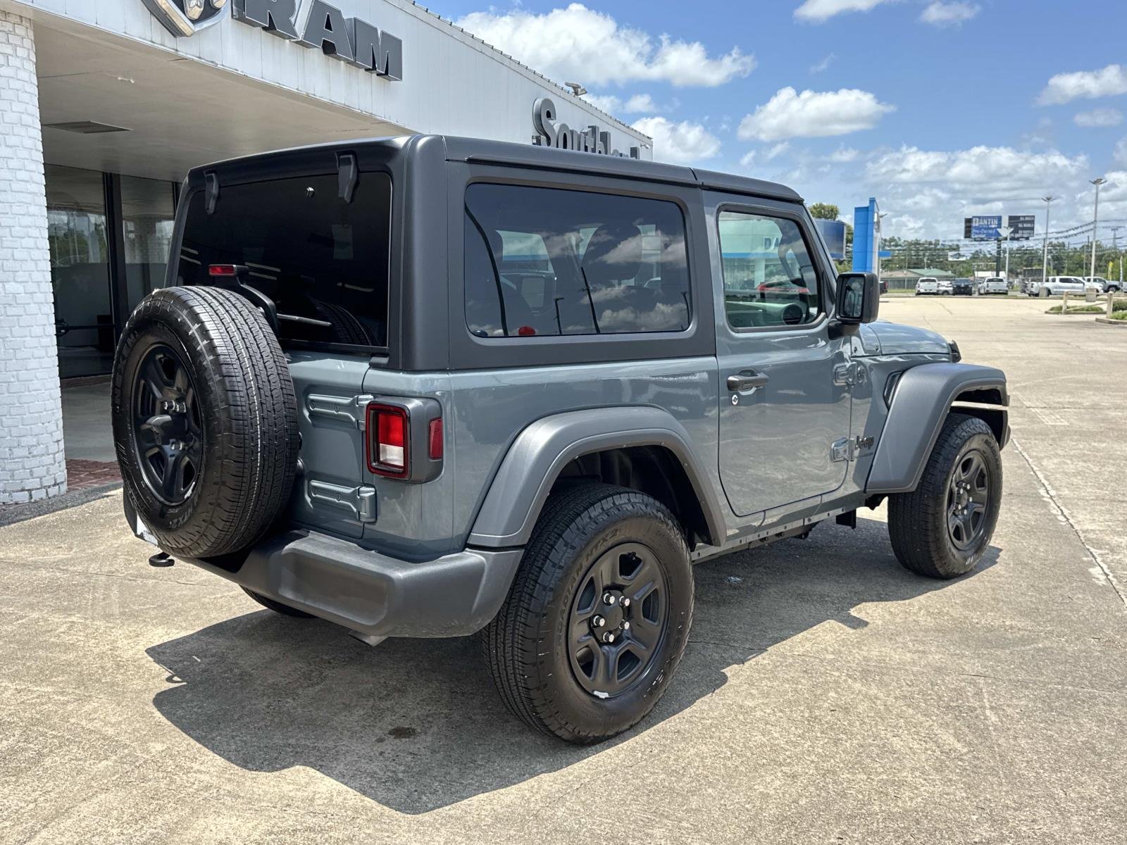 Used 2025 ANVIL CLEARCOAT Jeep Sport image 7
