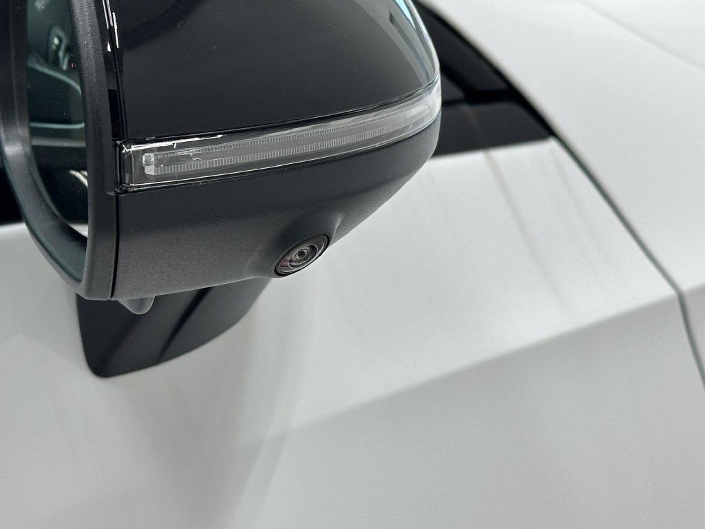 2026 Mercedes-Benz CLE AMG 53 - Photo 54