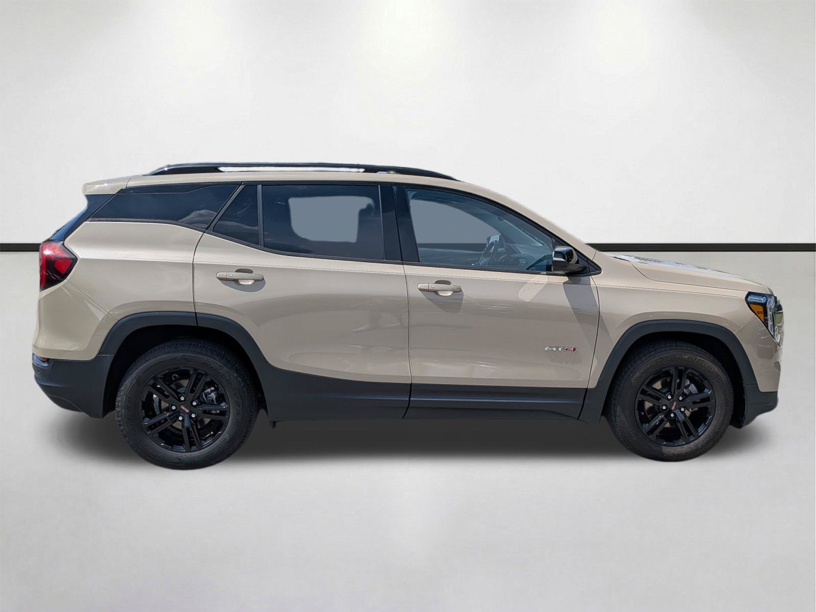 Used 2022 Desert Sand Metallic GMC AT4 image 3