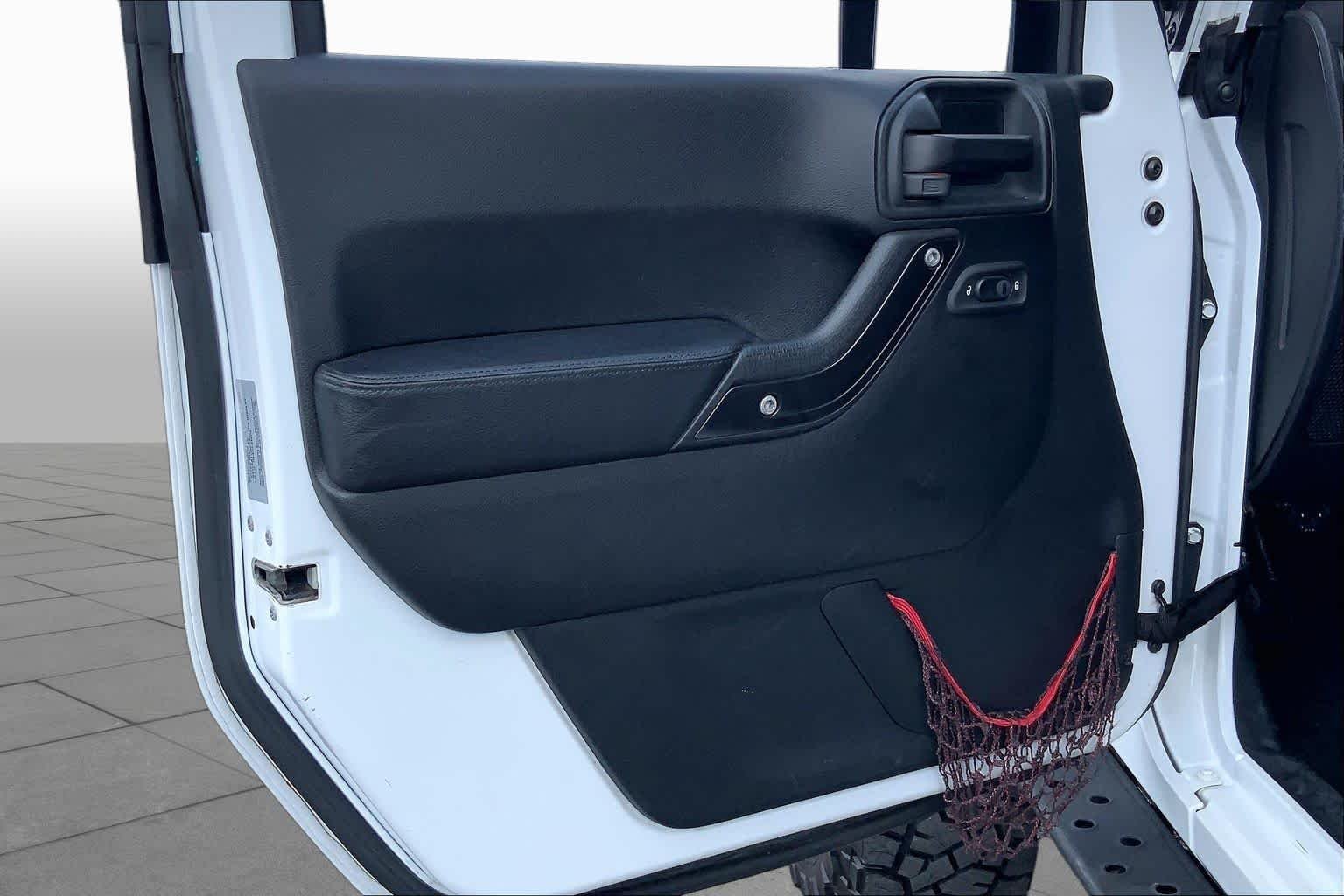 Used 2017 Bright White Clearcoat Jeep Rubicon Recon image 21