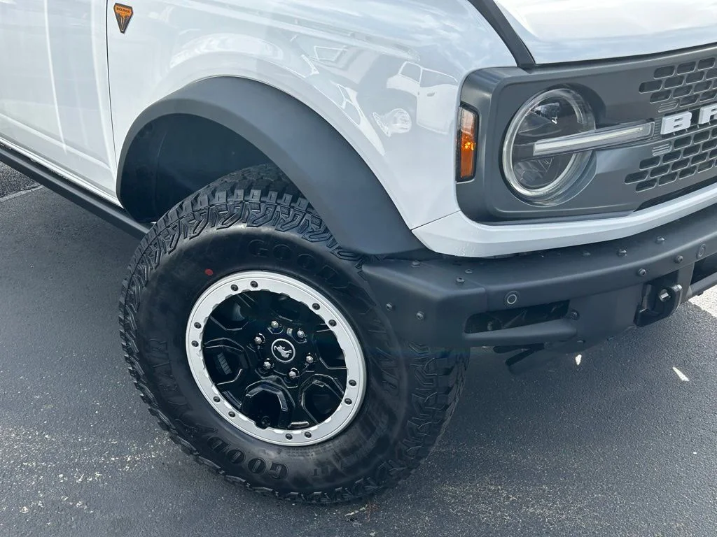 New 2026 White Ford Badlands image 2