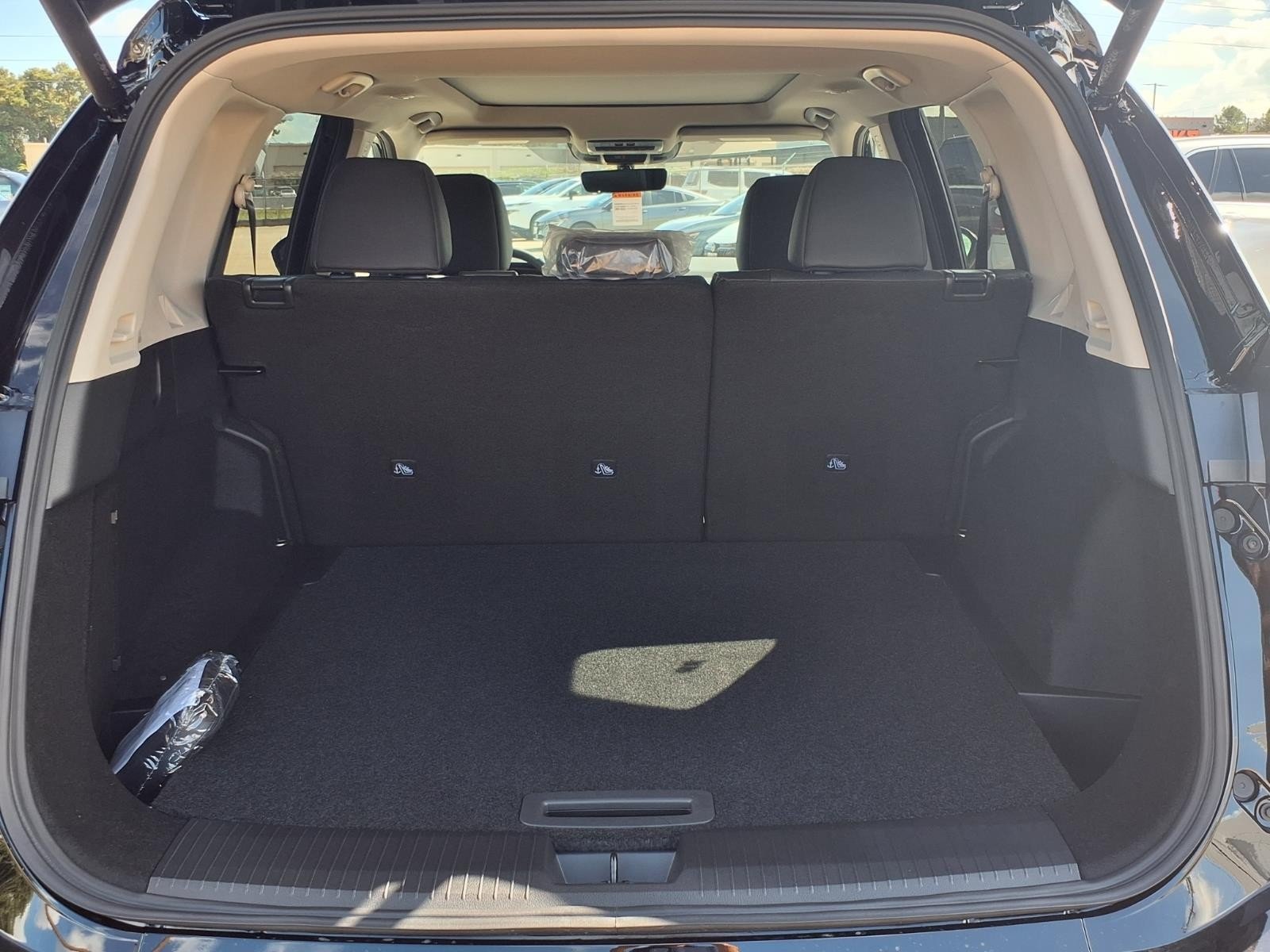 2026 Nissan Rogue photo 10 of 24