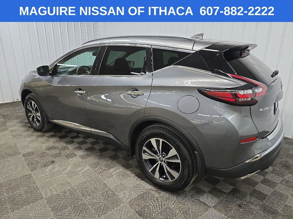 Used 2024 Gray Nissan SV image 9