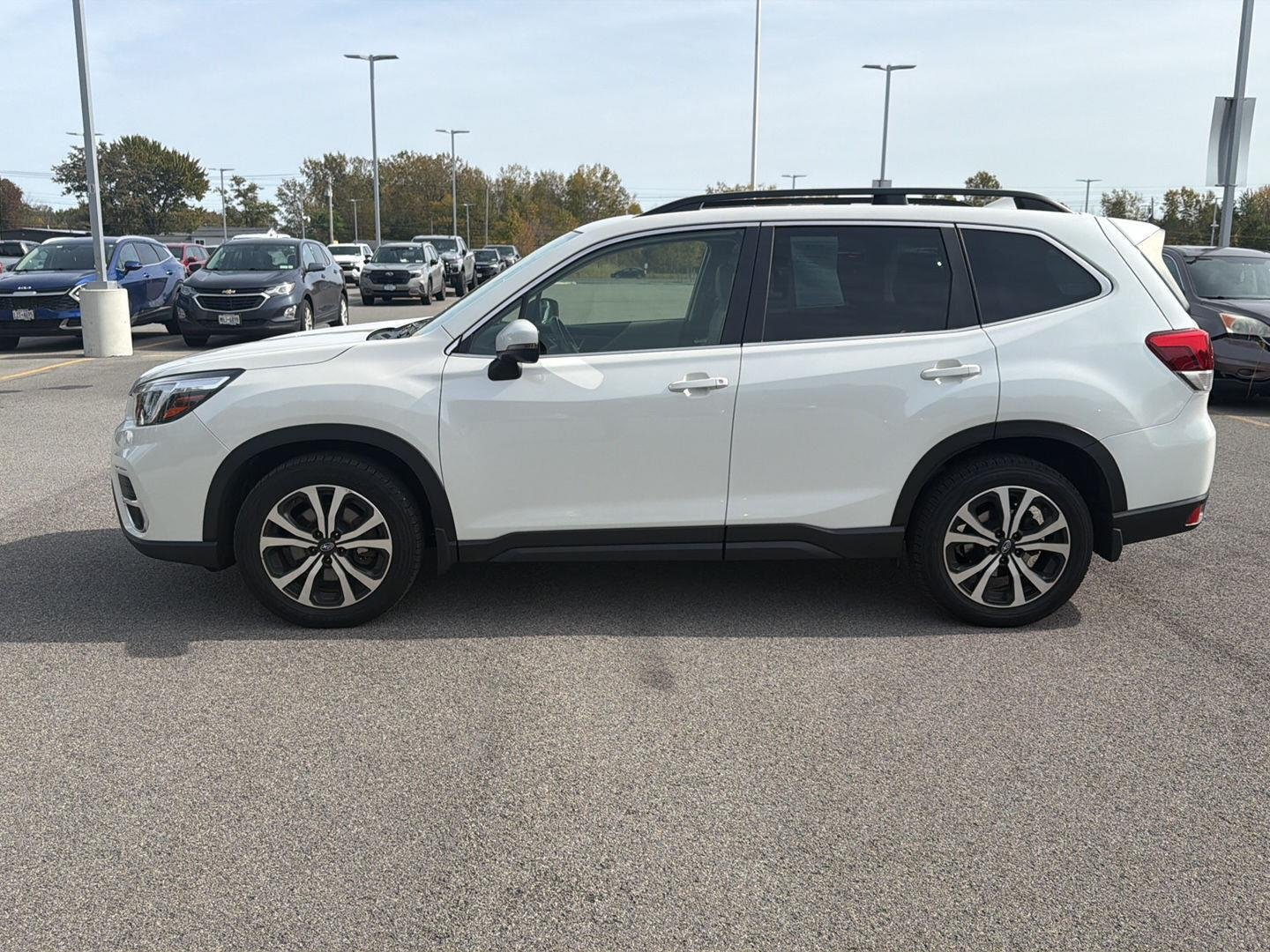 Used 2021 Crystal White Pearl Subaru Limited image 6