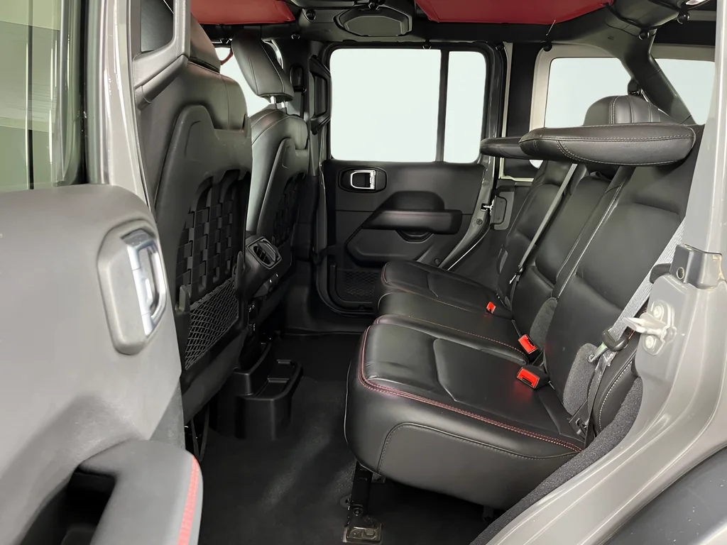 Used 2021 Gray Jeep Unlimited Rubicon image 21