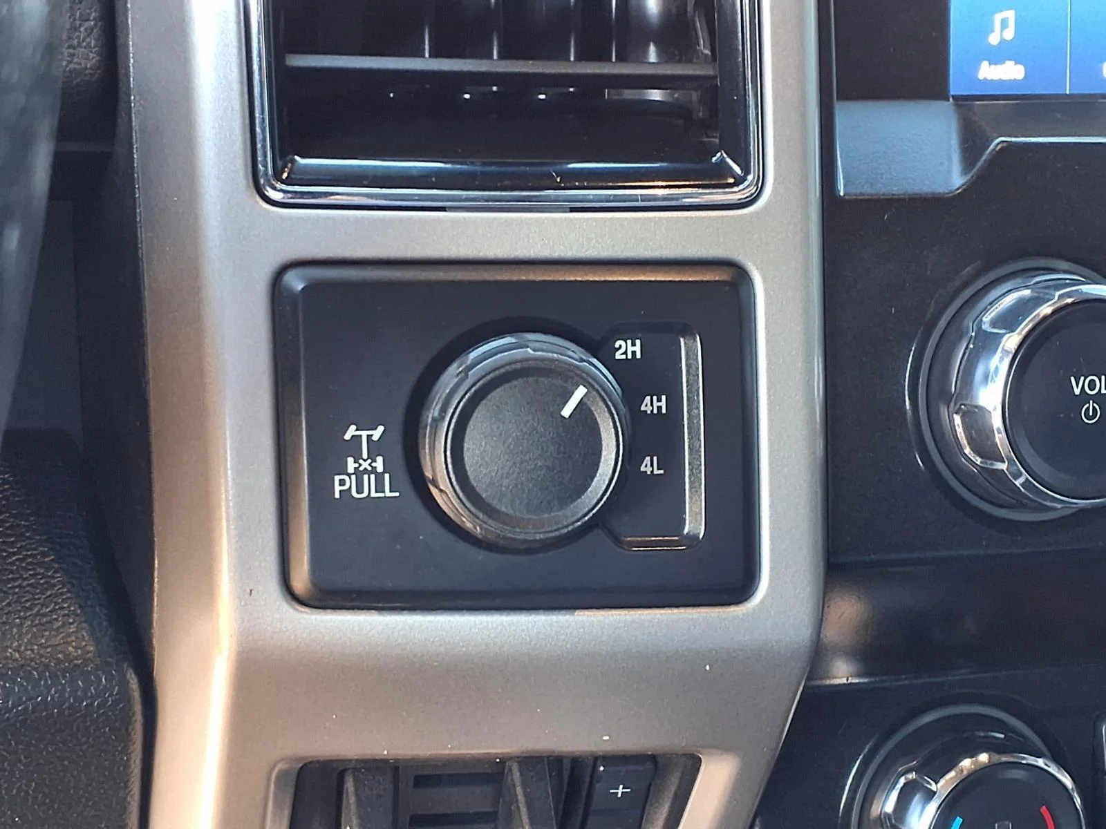 Used 2021 Stone Gray Metallic Ford LARIAT image 7