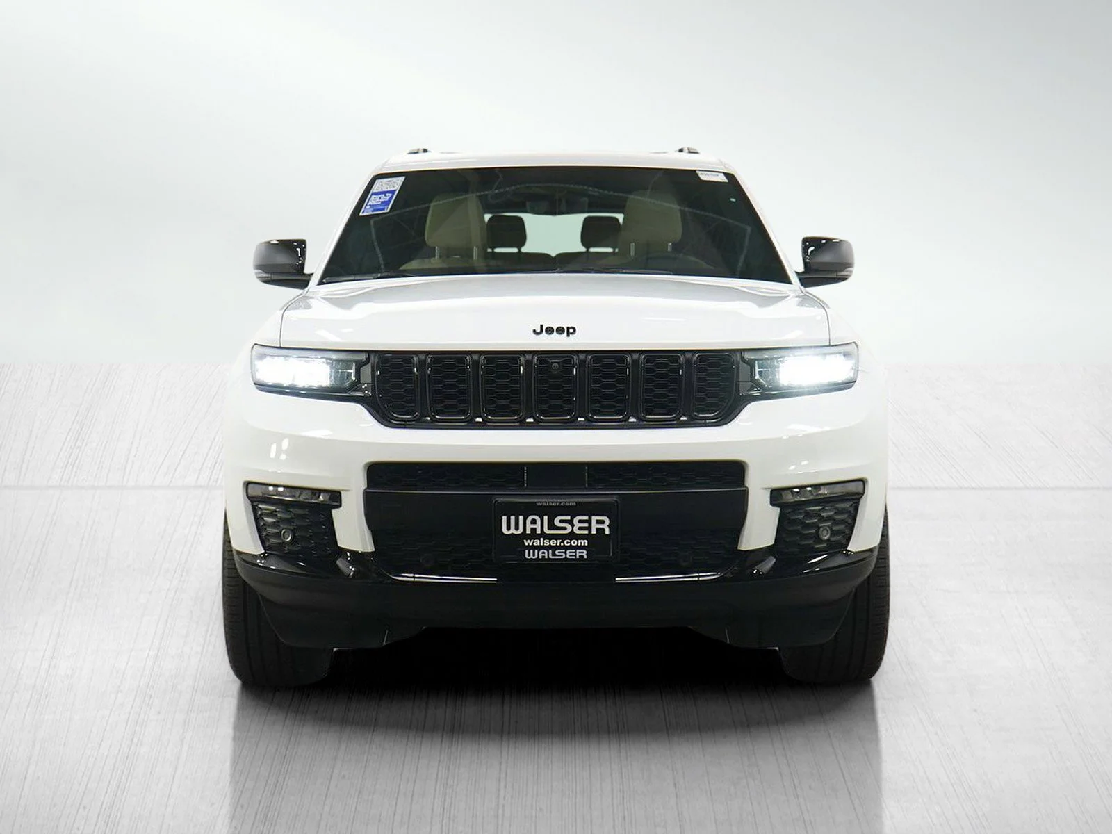 Used 2024 Bright White Clearcoat Jeep Limited image 8