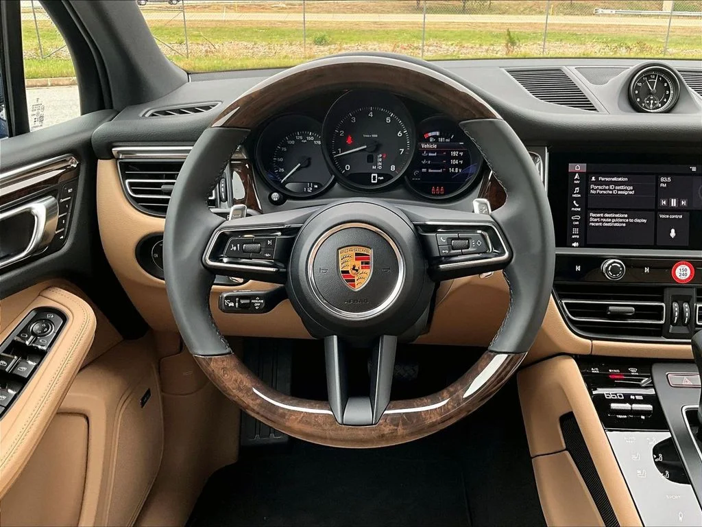 2026 Porsche Macan Base - Photo 14