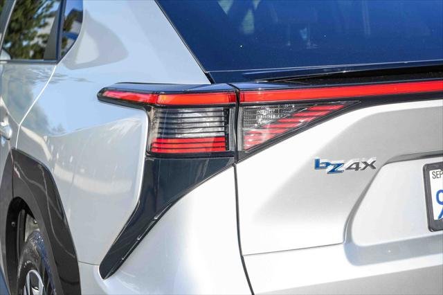 Certified Used 2023 ELEMENTAL SILVER Toyota  image 11