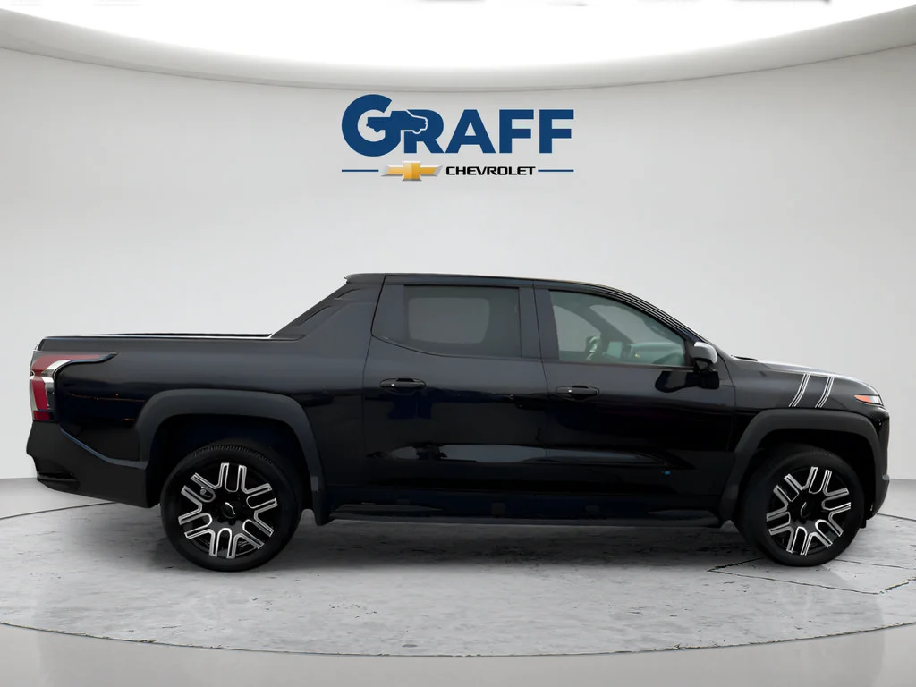 2026 Chevrolet Silverado EV LT - Photo 6