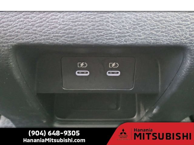 Used 2025 Gray Mitsubishi SE image 15