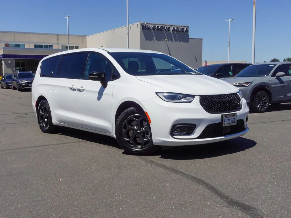 2024 Chrysler Pacifica