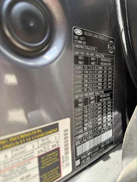Used 2018 Gray Land Rover HSE R-Dynamic image 14