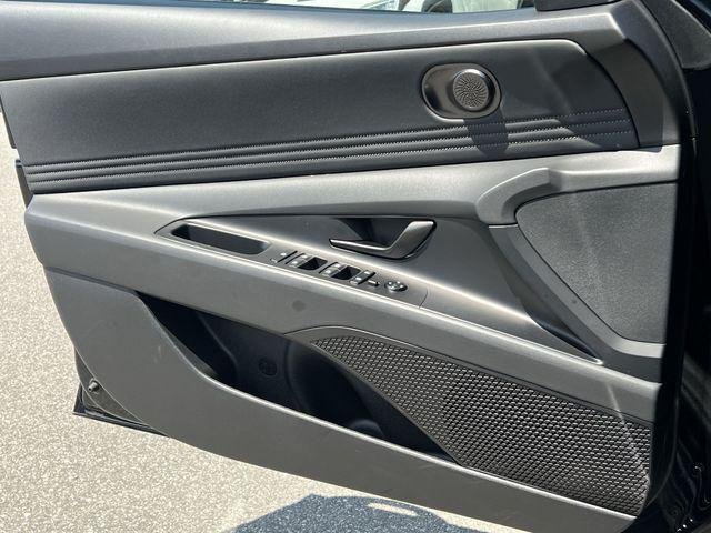 New 2026 Black Hyundai SEL Sport image 22