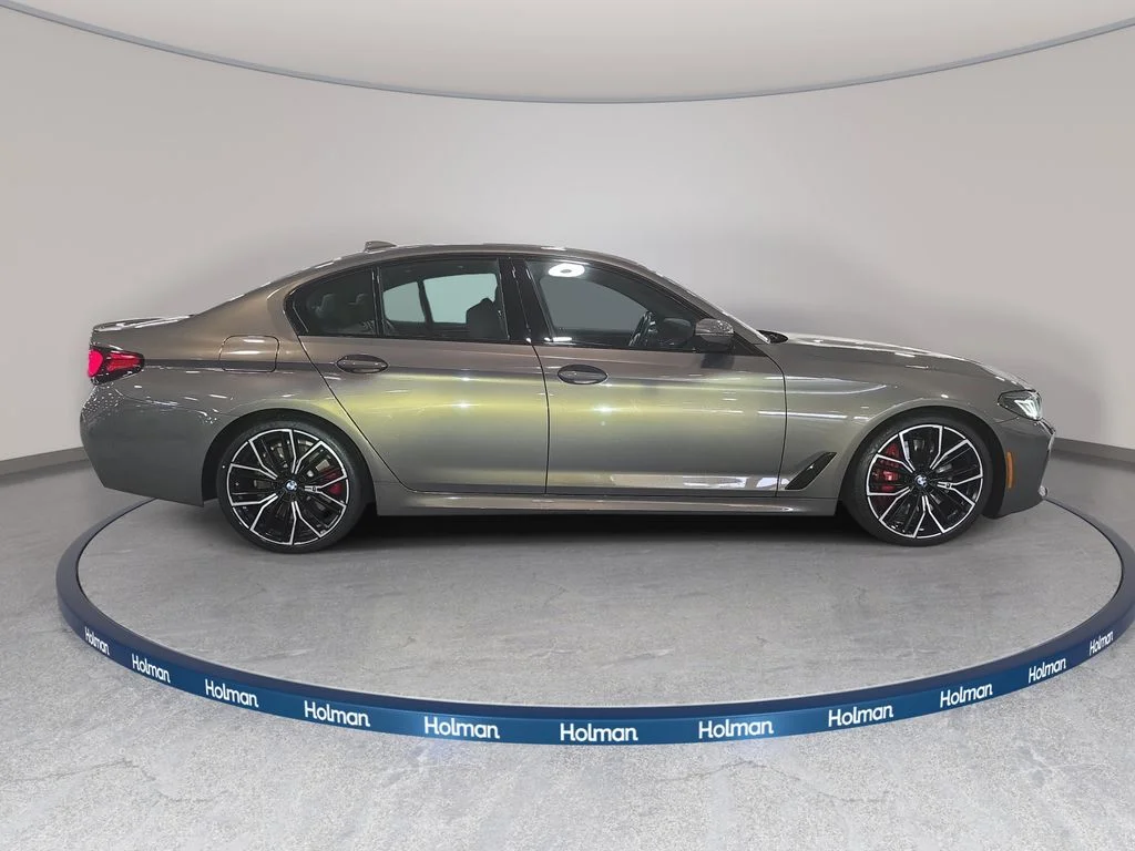 Used 2023 Alvite Gray Metallic BMW M550i xDrive image 5
