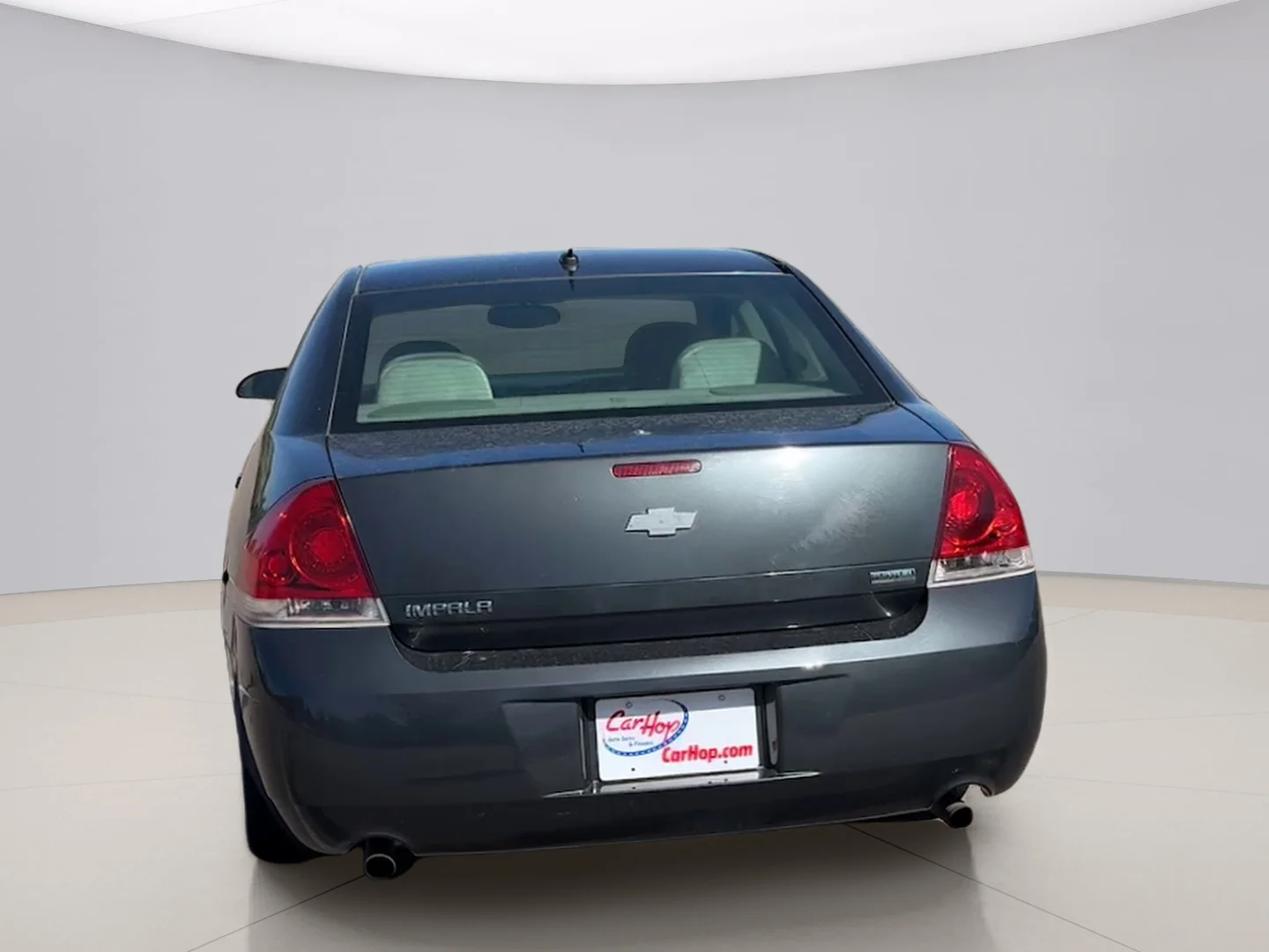 Used 2013 Gray Chevrolet LS image 4