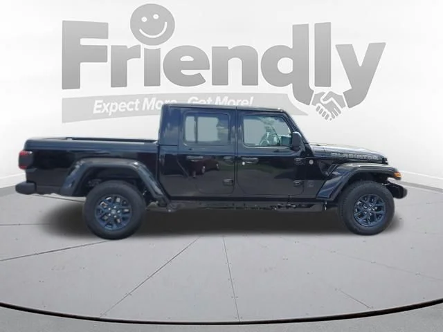 New 2026 Black Clear-Coat Exterior Paint Jeep 85th Anniversary Edition image 6
