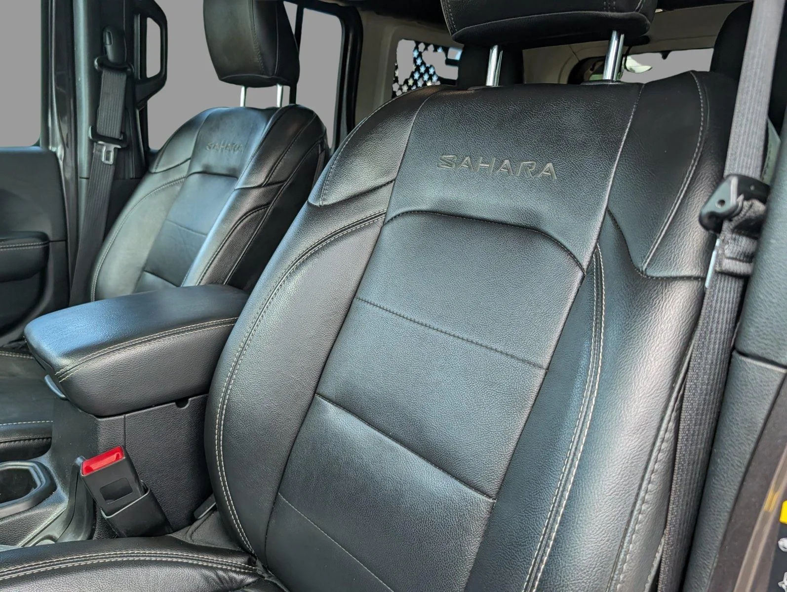 Used 2020 Granite Crystal Metallic Clearcoat Jeep North Edition image 19