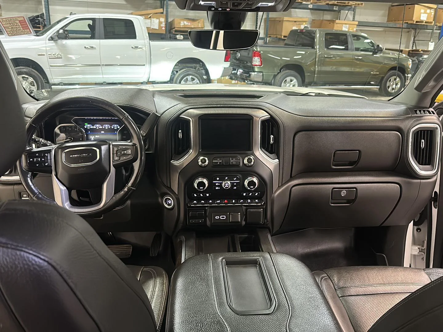 Used 2020 White Frost Tricoat GMC Denali image 29