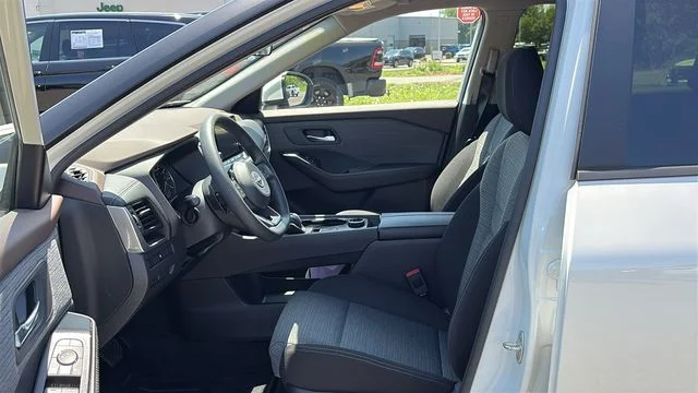 Certified Used 2023 White Nissan SV image 11