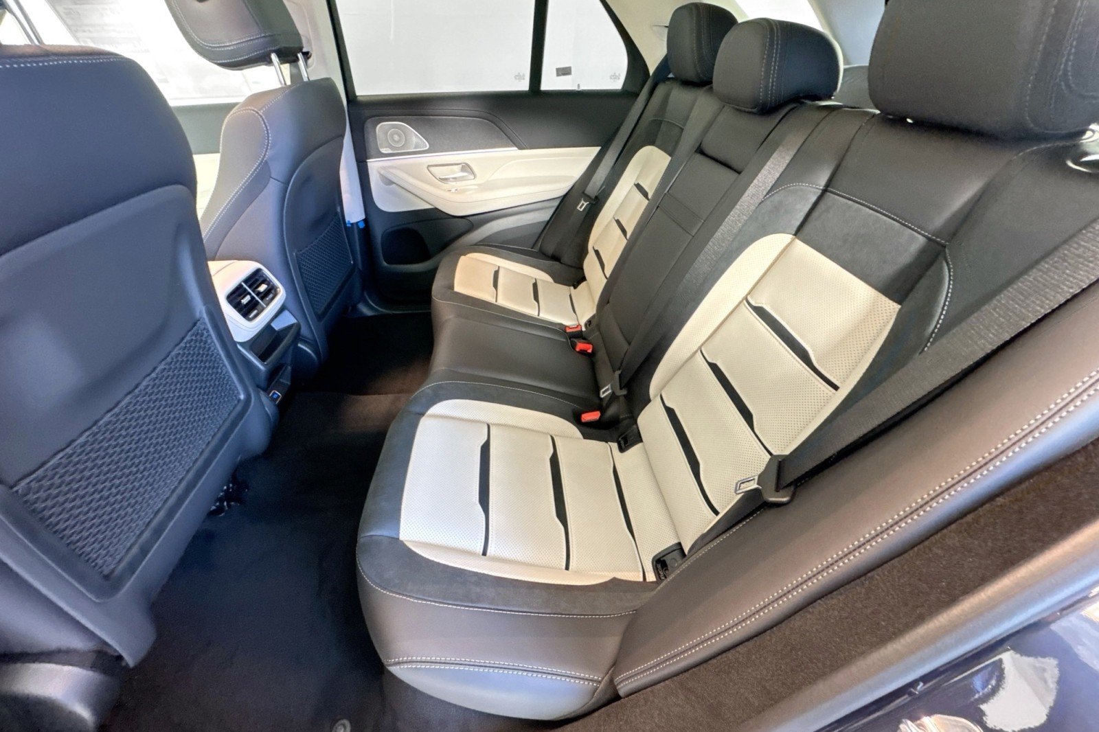 New 2026 Twilight Blue Metallic Mercedes-Benz AMG® GLE 53 4MATIC+ SUV image 22