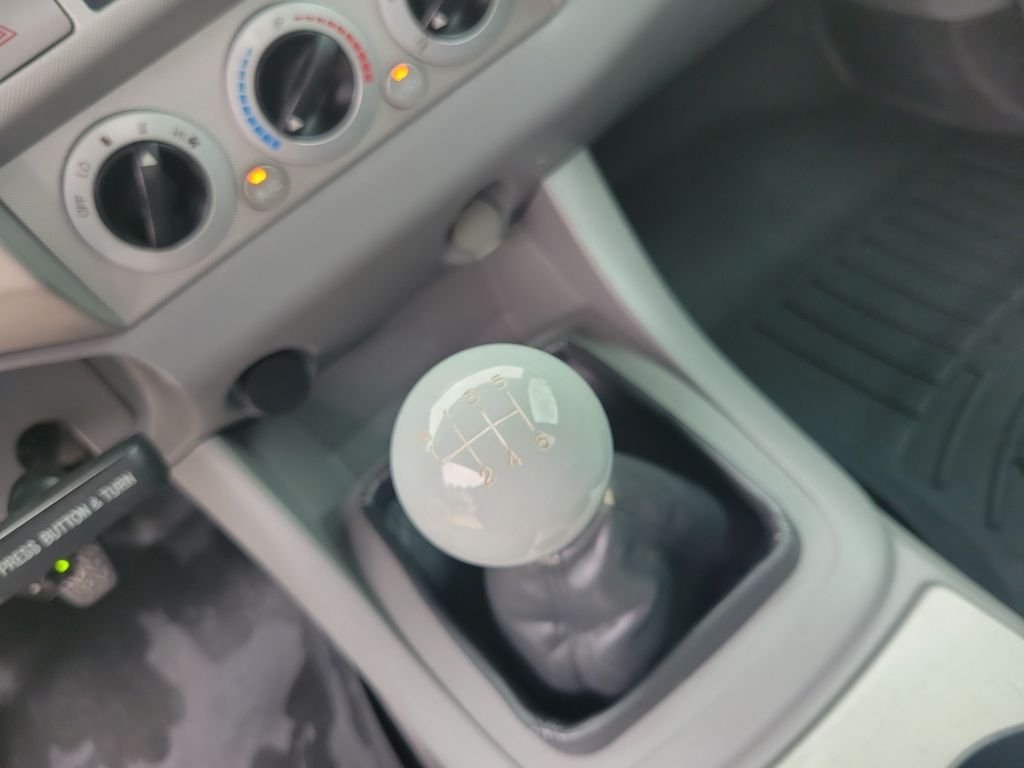 Used 2007  Toyota X-Runner image 24