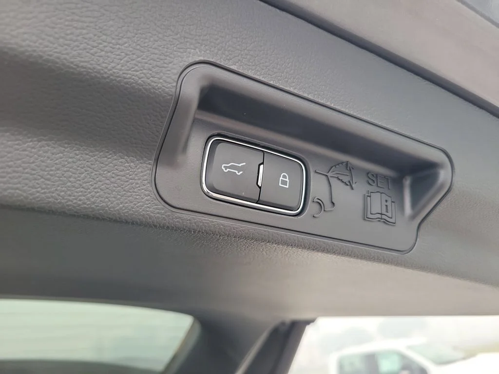 New 2026 Gray Ford Tremor image 30