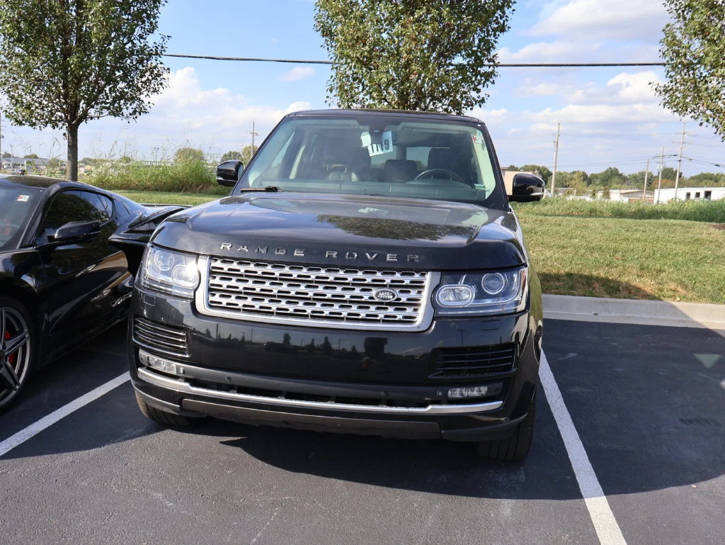 Used 2013  Land Rover HSE image 2