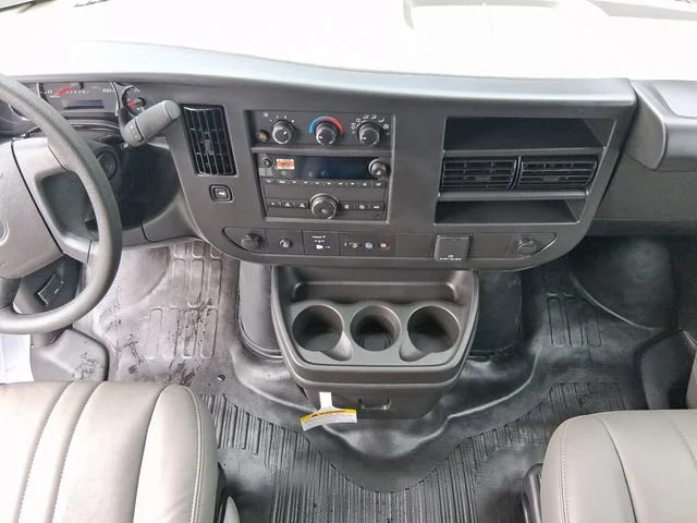 2025 Chevrolet Express Cargo Work Van - Photo 11