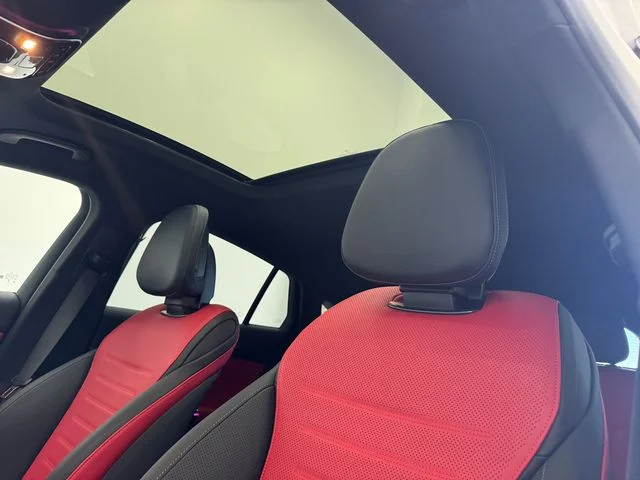 New 2027 Polar White Mercedes-Benz GLC 300 image 5
