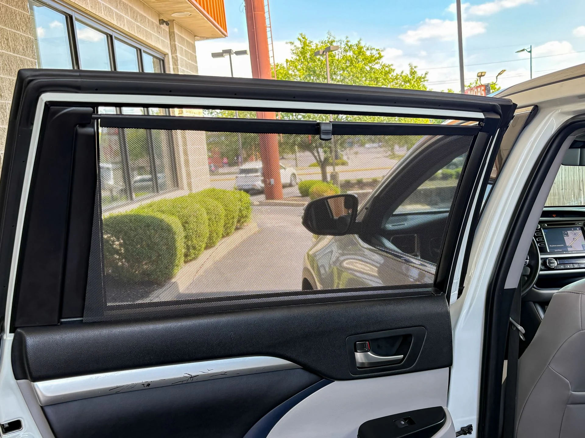 Used 2019 White Toyota XLE image 26