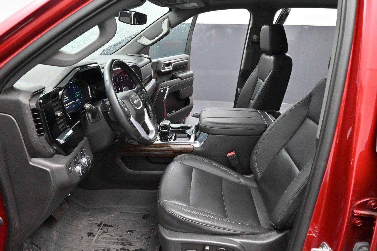 Used 2023 Volcanic Red Tintcoat GMC Elevation image 12