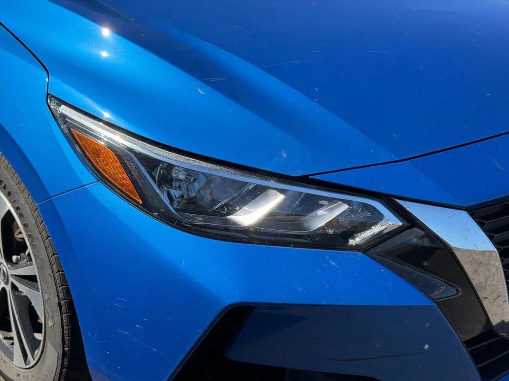 Used 2022 Blue Nissan SV image 6