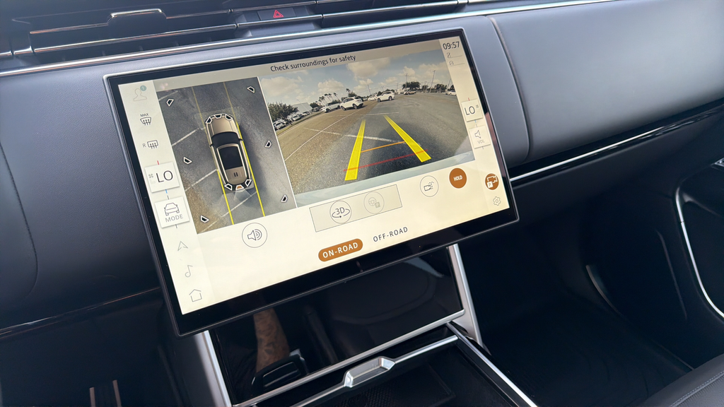New 2026 Fuji White Land Rover SE image 25