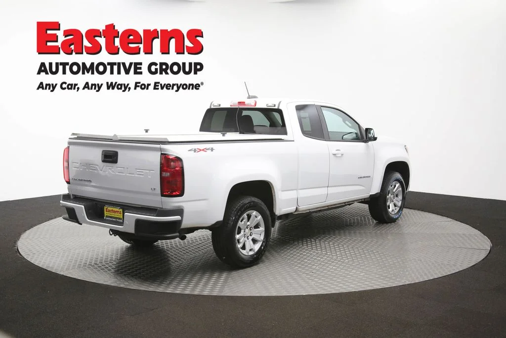 Used 2022 White Chevrolet LT image 38