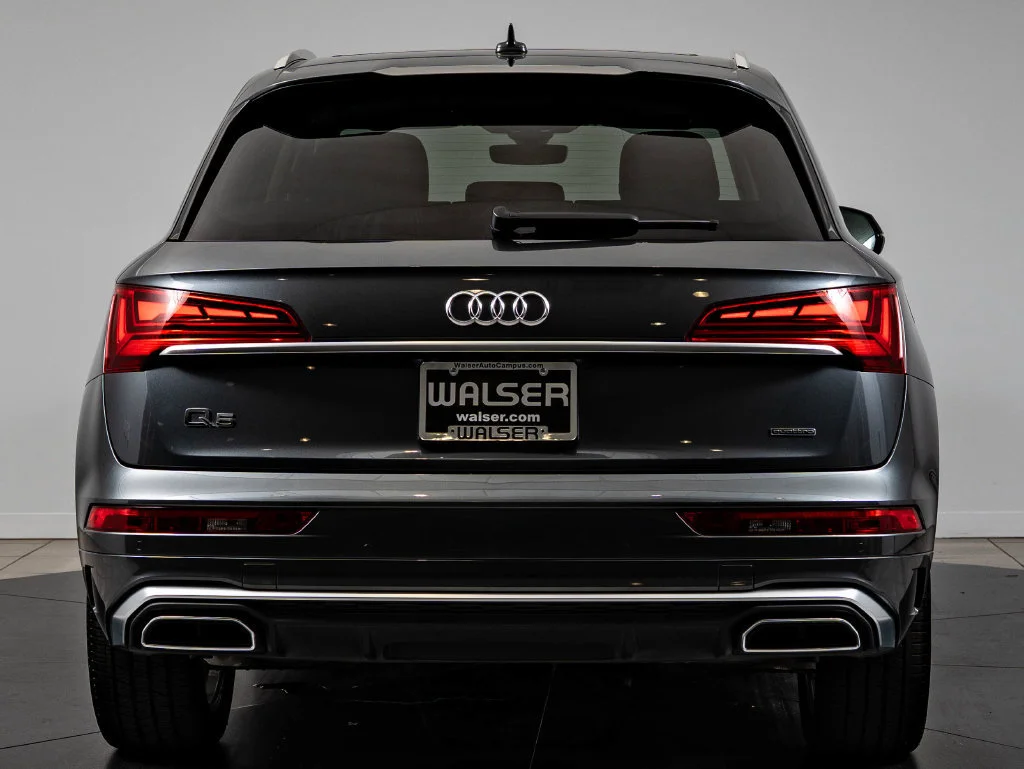 Used 2023 Daytona Gray Pearl Audi 45 S line Premium image 7