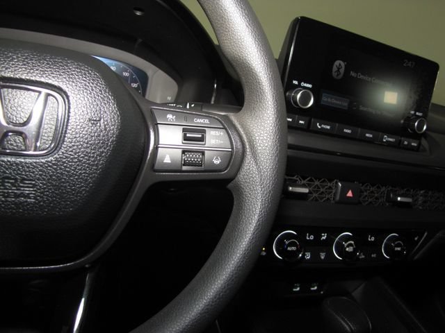 Certified Used 2025 Platinum White Pearl Honda SE image 6