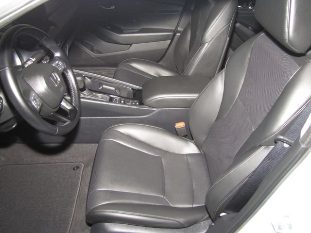 Certified Used 2025 Platinum White Pearl Honda EX-L image 40