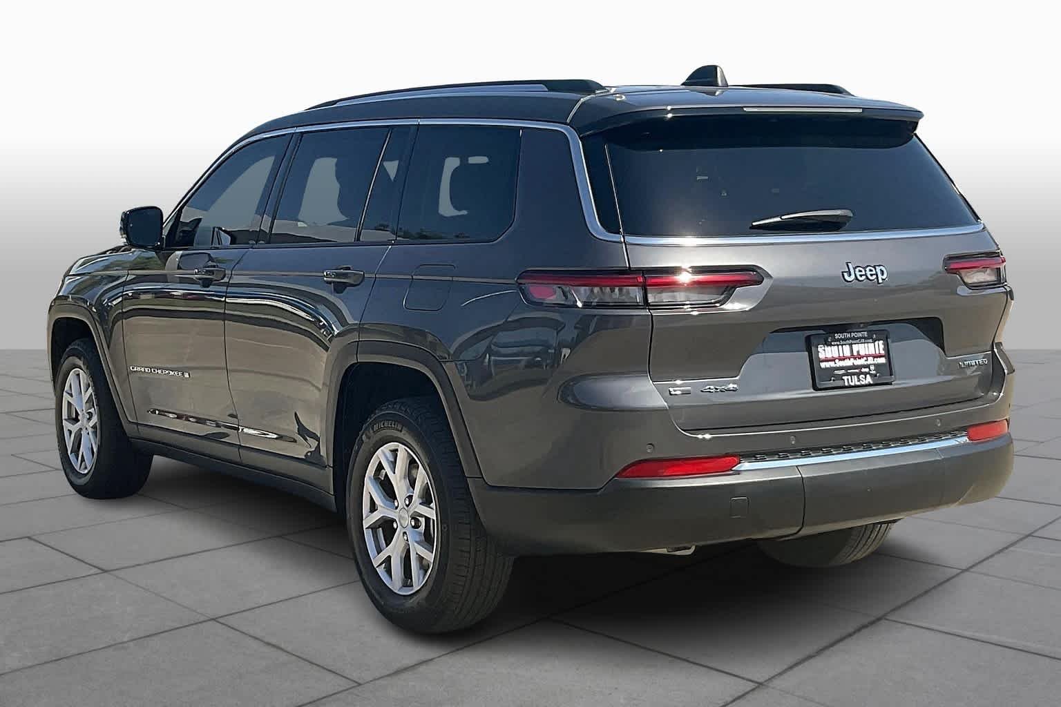 Used 2021 Baltic Gray Metallic Clearcoat Jeep Limited image 12