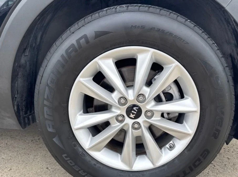 Used 2020 Black Kia LX image 12