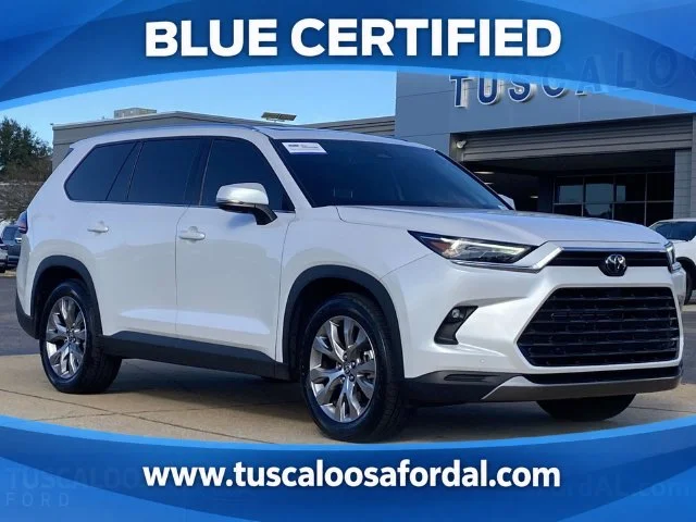 Certified Used 2025 Pearl Toyota Limited image 1