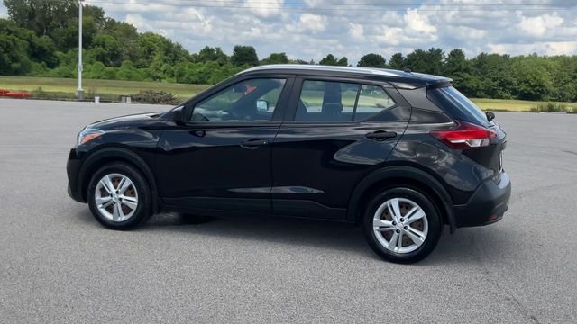 Used 2018 Super Black Nissan S image 6